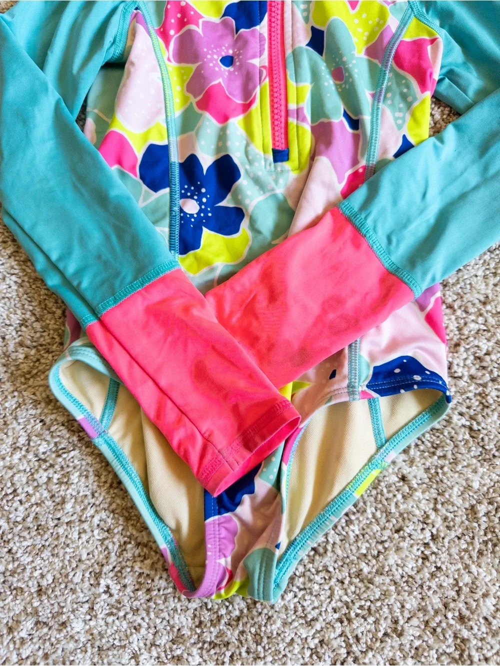 Bundle of 2 Girls 5 Rash Guard Long Sleeve One Piece Swimsuit Roxy Lands End